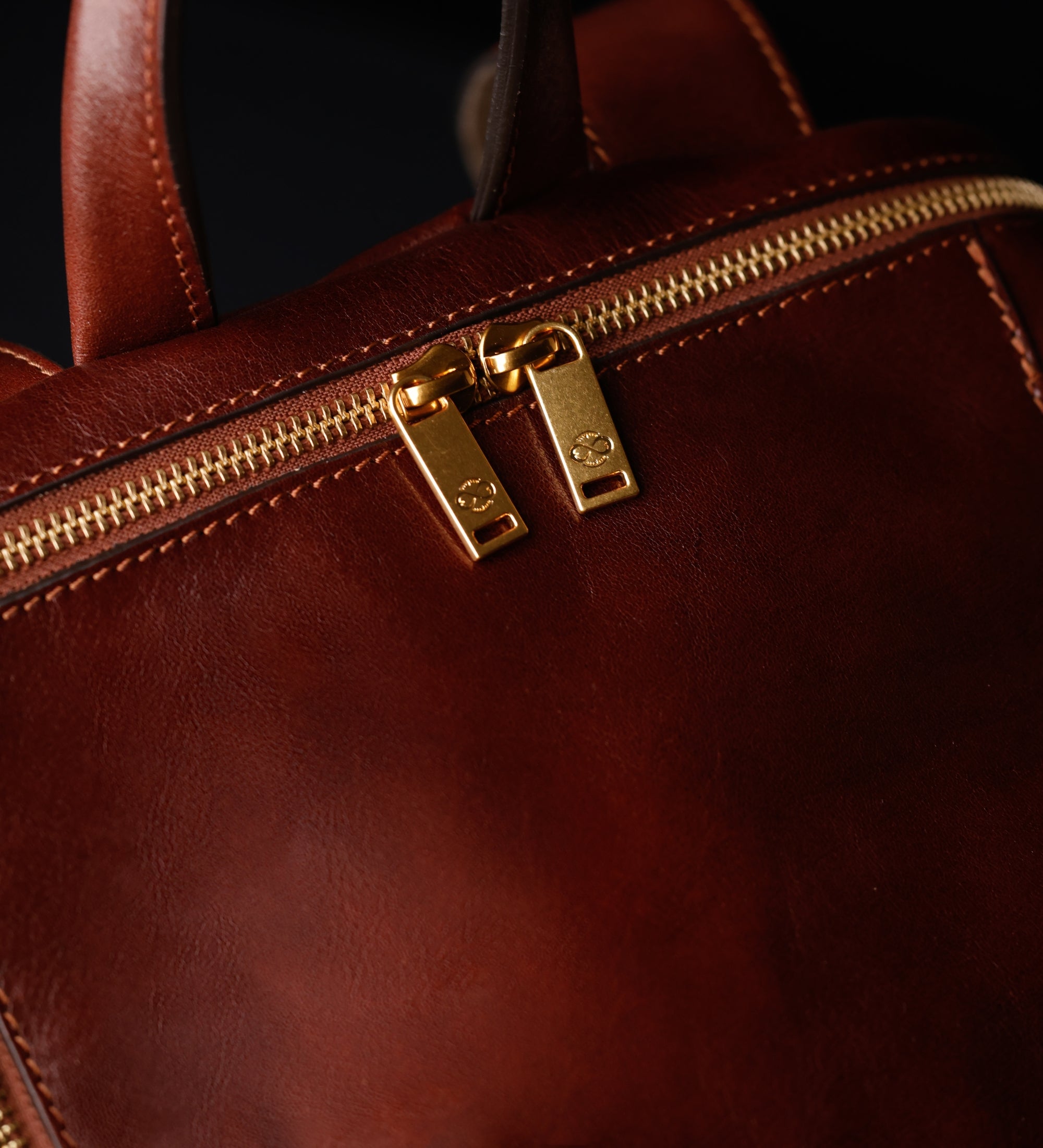 Sac à dos effet cuir élégant pour femme-10