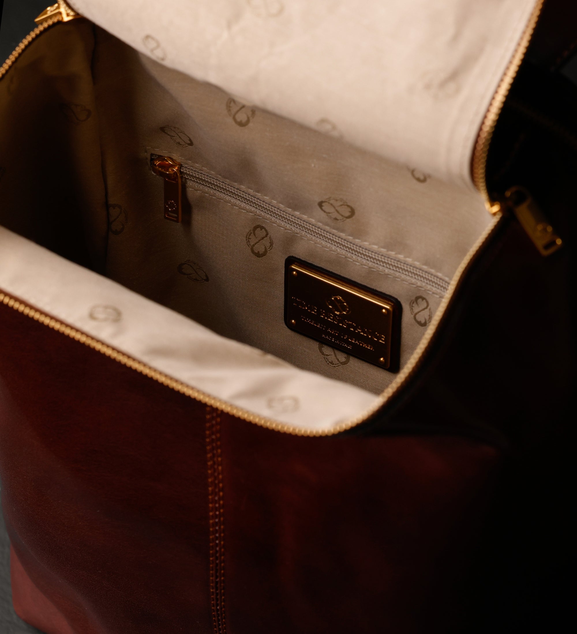 Sac à dos effet cuir élégant pour femme-8