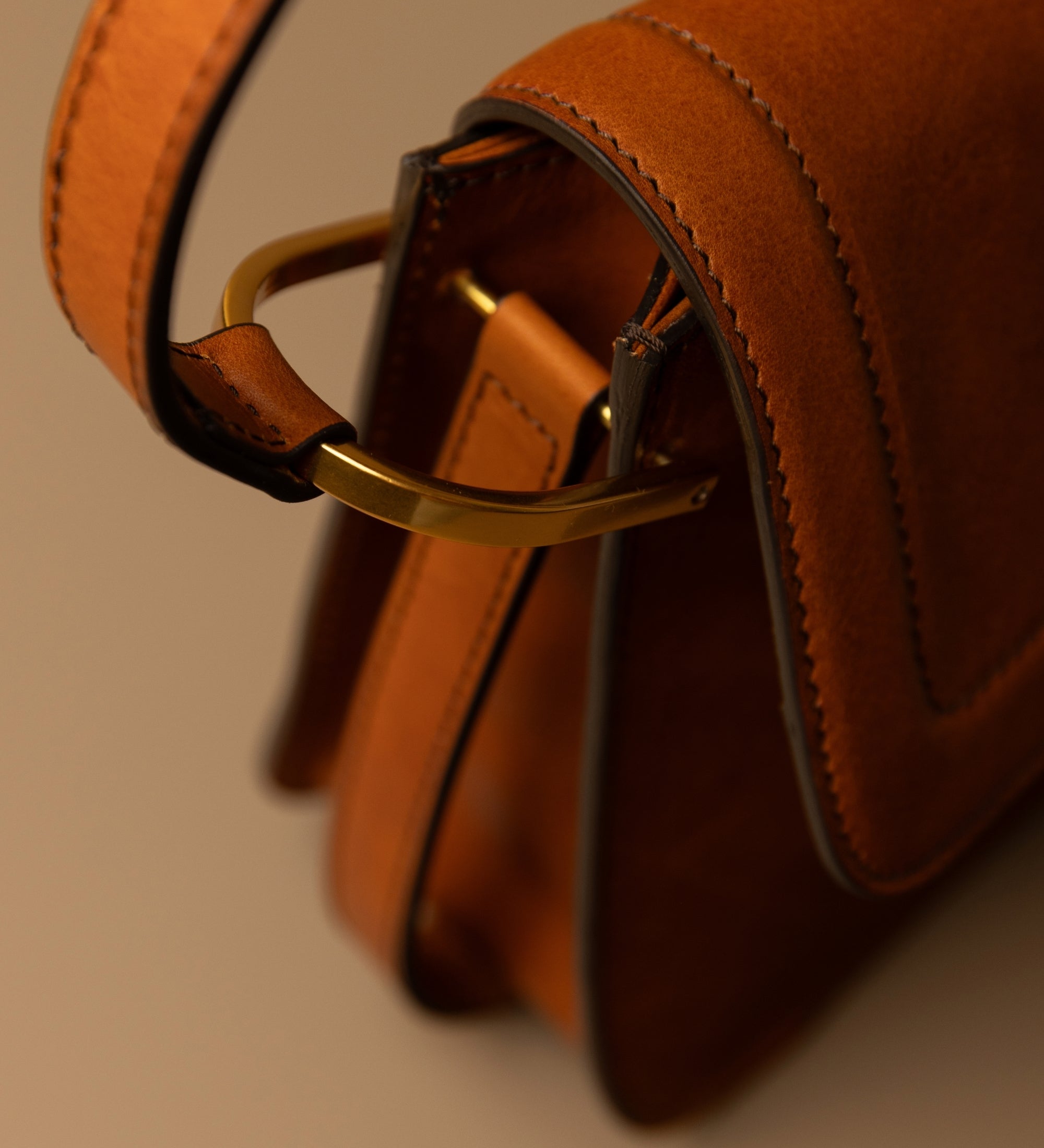Sac à rabat effet cuir pour femme-34