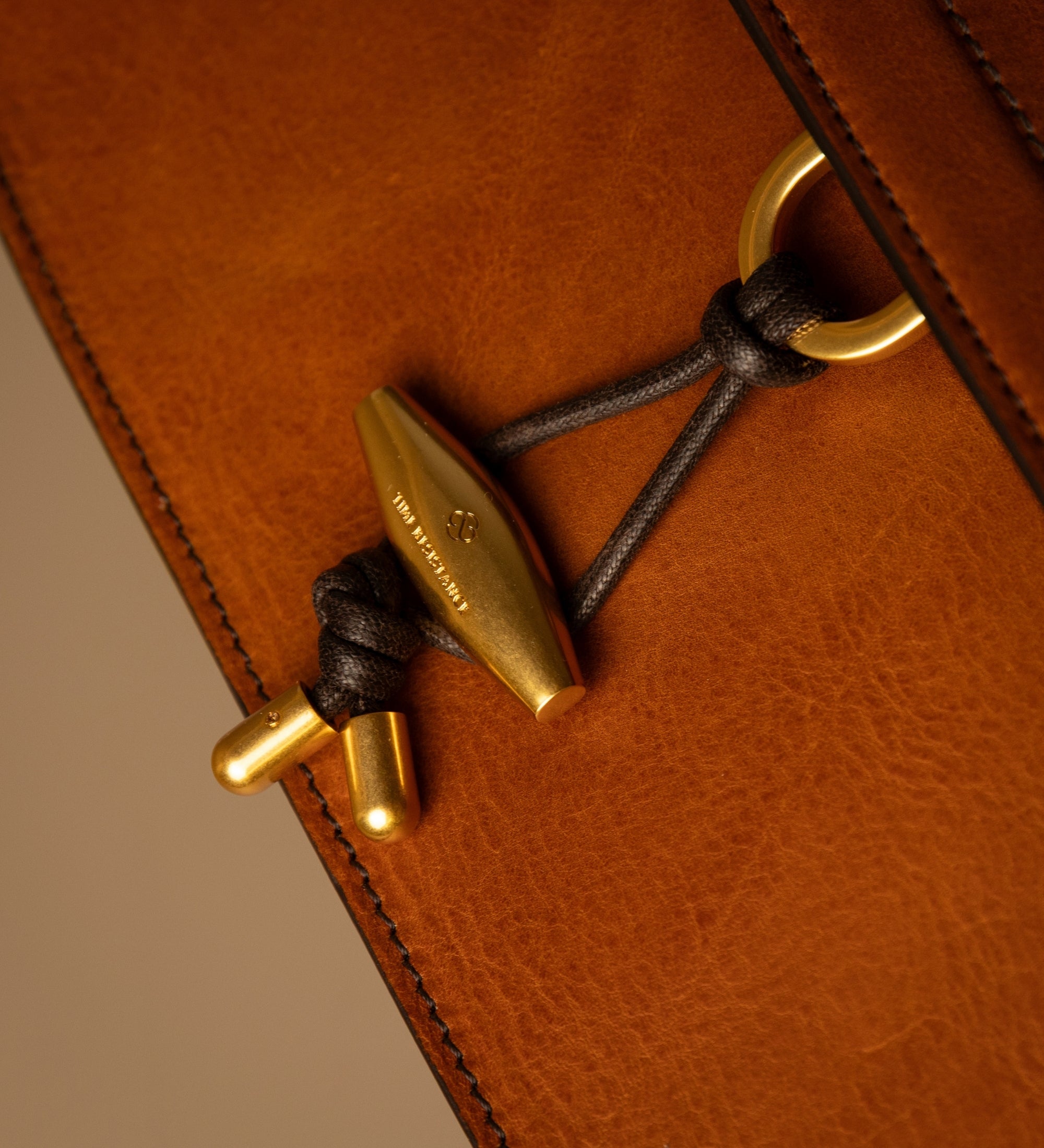 Sac à rabat effet cuir pour femme-35