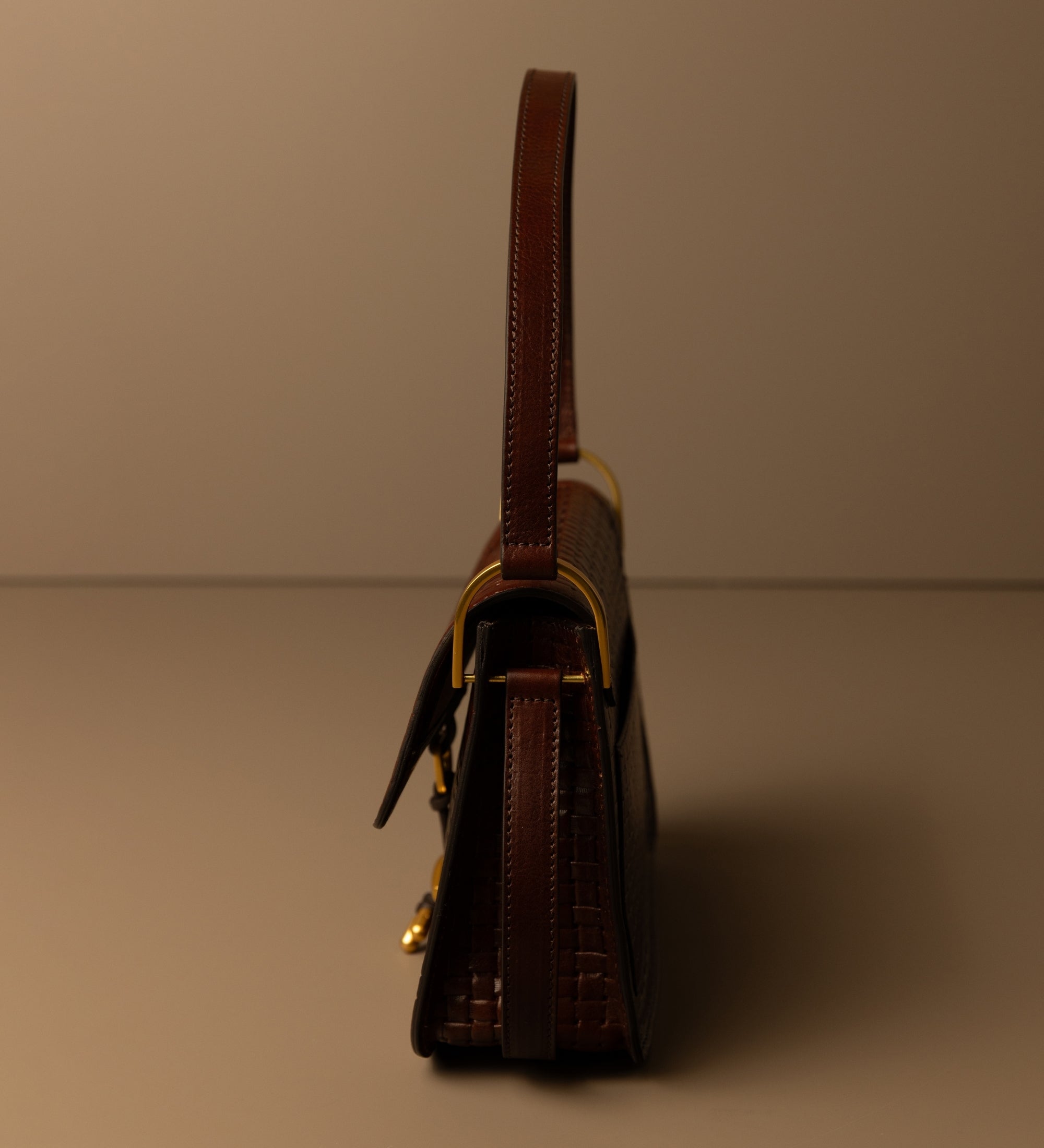 Sac à rabat effet cuir pour femme-7