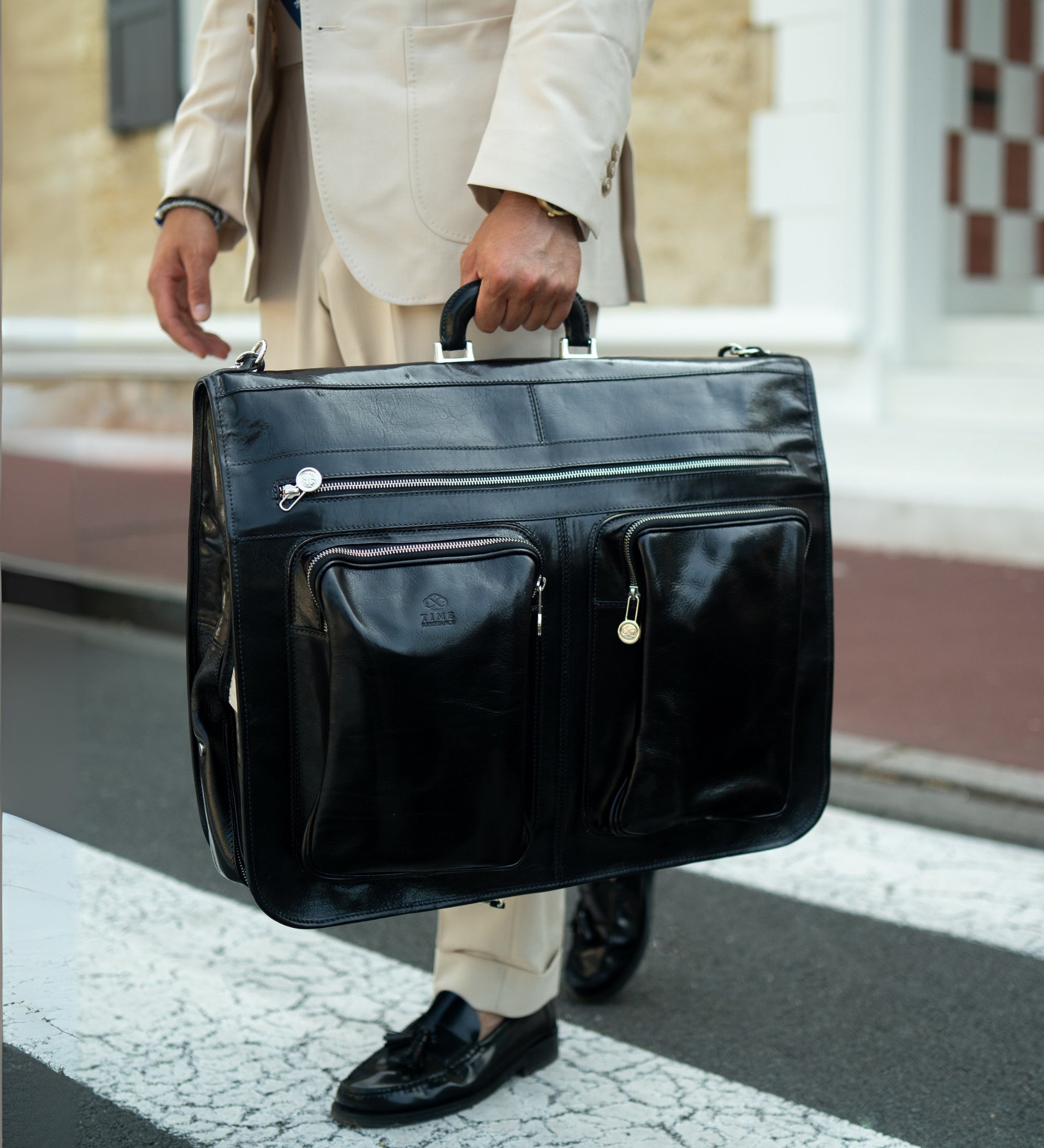 Housse de costume voyage effet cuir-21