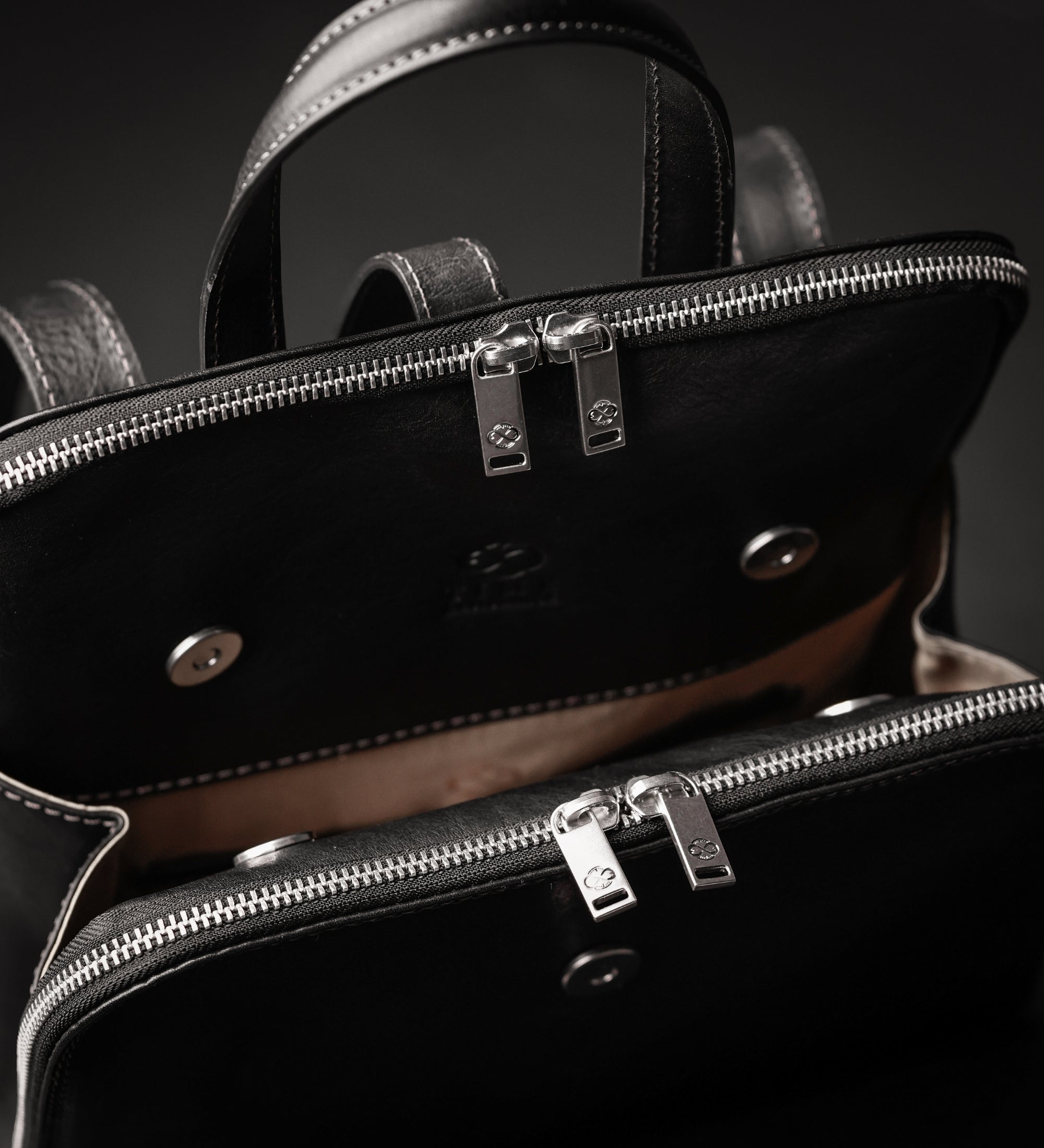 Sac à dos convertible effet cuir multi-poches-19