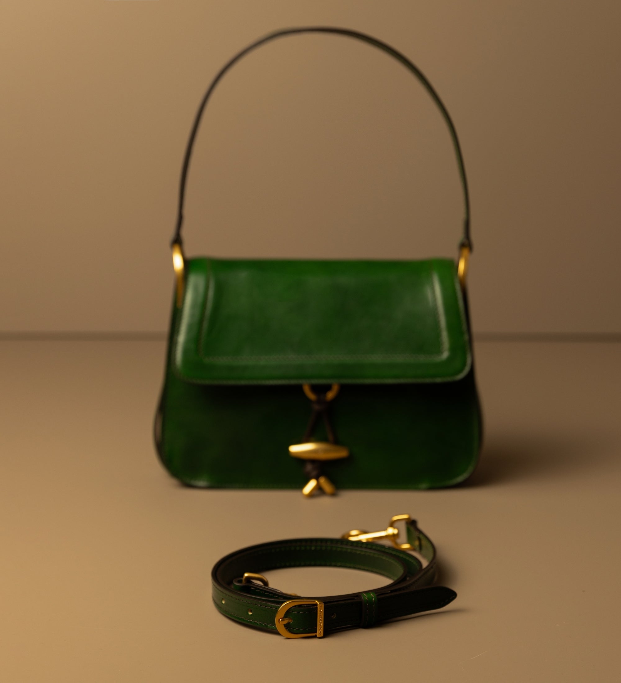 Sac à rabat effet cuir pour femme-49