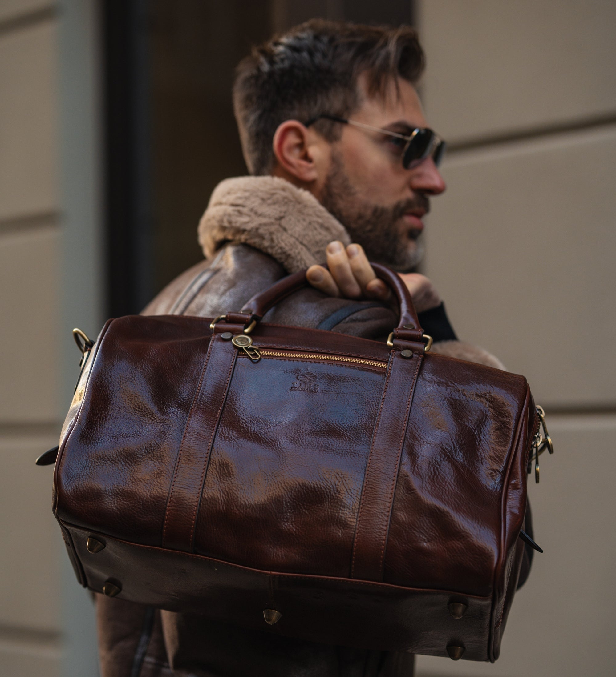 Sac de voyage compact effet cuir-5