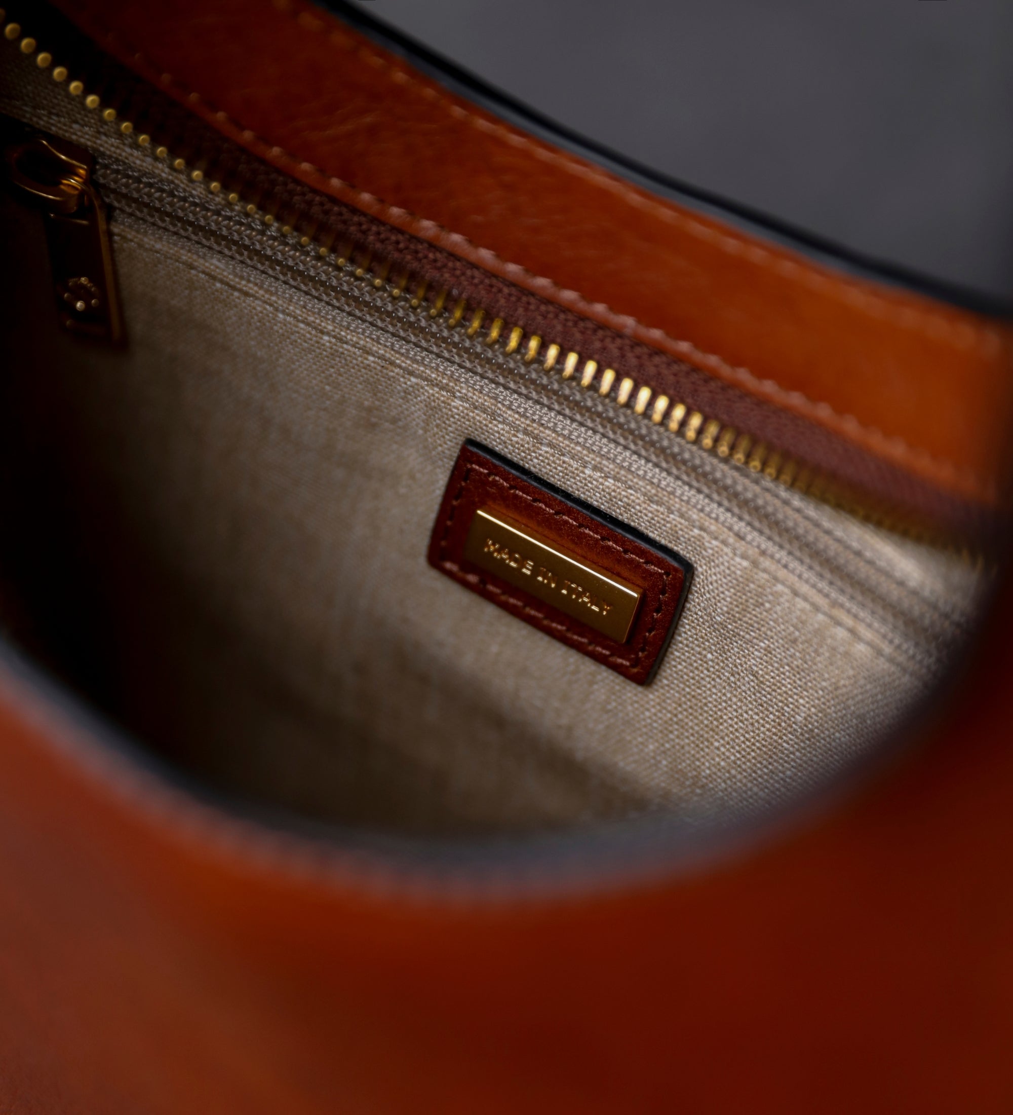 Sac demi-lune effet cuir pour femme-8